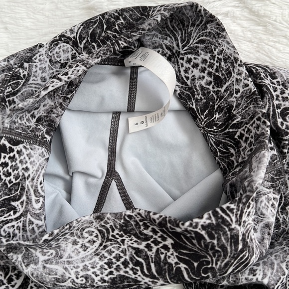 Lululemon Wunder Under High Rise Crop Leggings - Picture 6 of 9